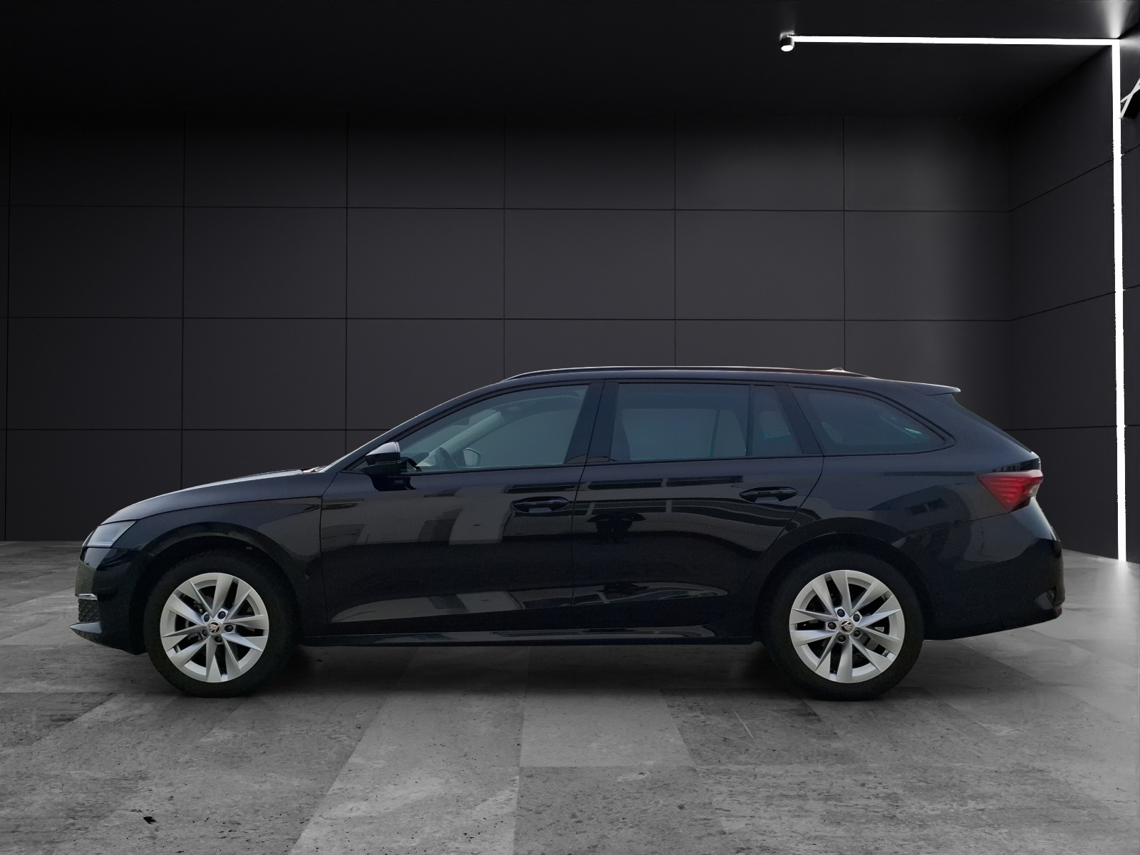 Fahrzeugabbildung SKODA Octavia Combi TDI Selection DSG LED RFK GRA SH LM