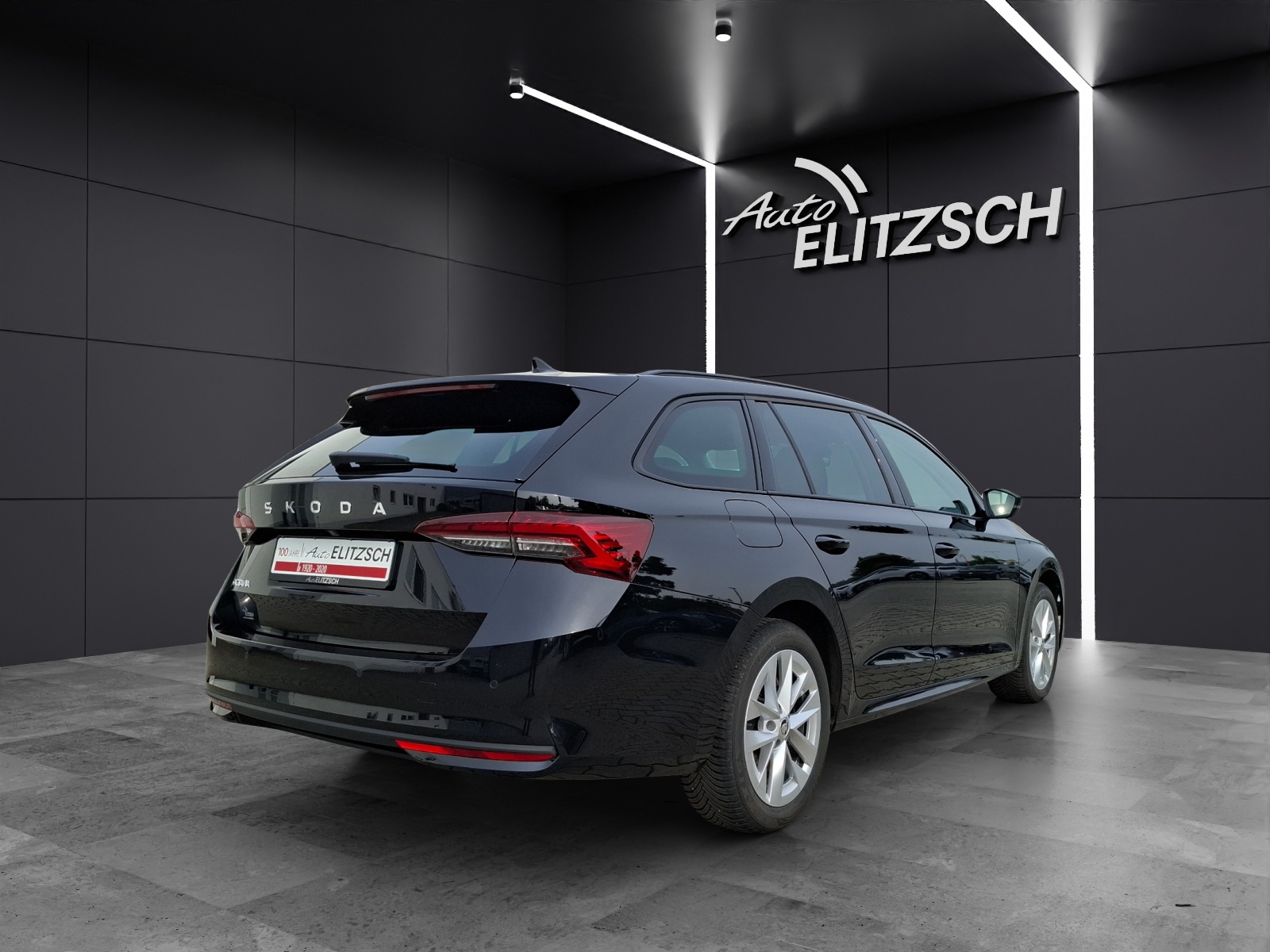 Fahrzeugabbildung SKODA Octavia Combi TDI Selection DSG LED RFK GRA SH LM