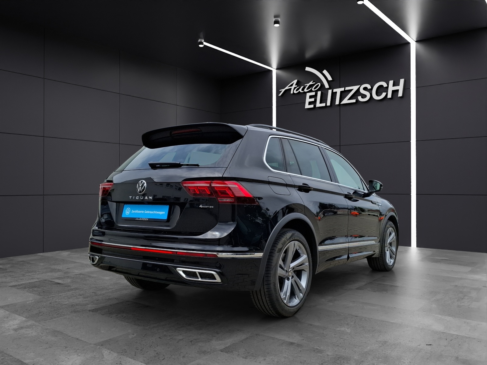 Fahrzeugabbildung Volkswagen Tiguan TSI R-Line 4M DSG Matrix AHK Navi Pano AID ACC RFK HUD 19