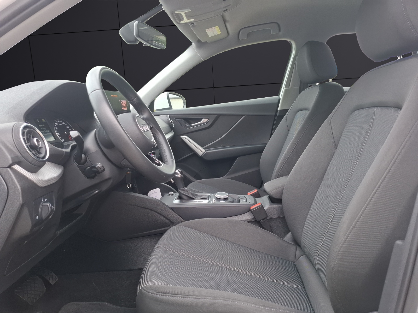 Fahrzeugabbildung Audi Q2 35 TFSI S-tronic LED Navi PDC SH