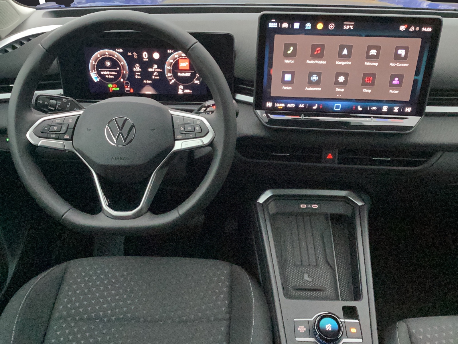 Fahrzeugabbildung Volkswagen T-Roc Life LED DAB ACC NAVI