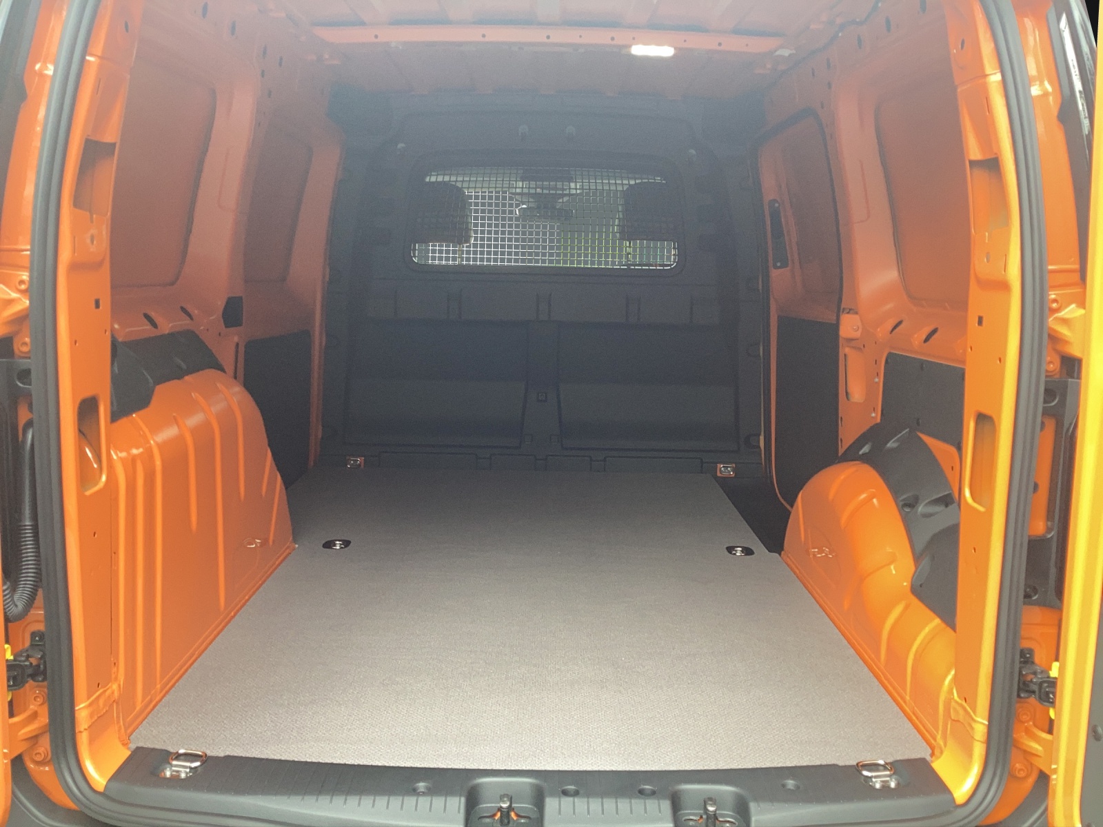 Fahrzeugabbildung Volkswagen Caddy Kasten Maxi TDI 4M LED AHK AID GRA PDC SH