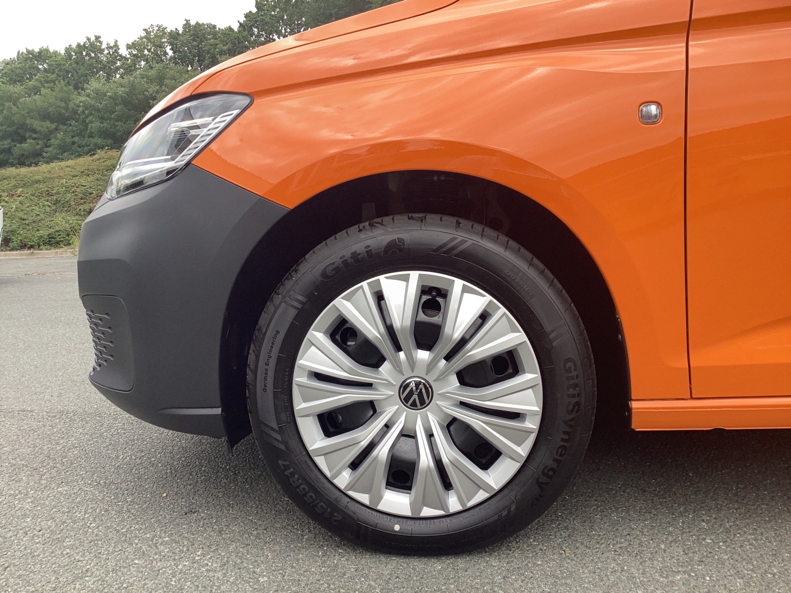 Fahrzeugabbildung Volkswagen Caddy Kasten Maxi TDI 4M LED AHK AID GRA PDC SH