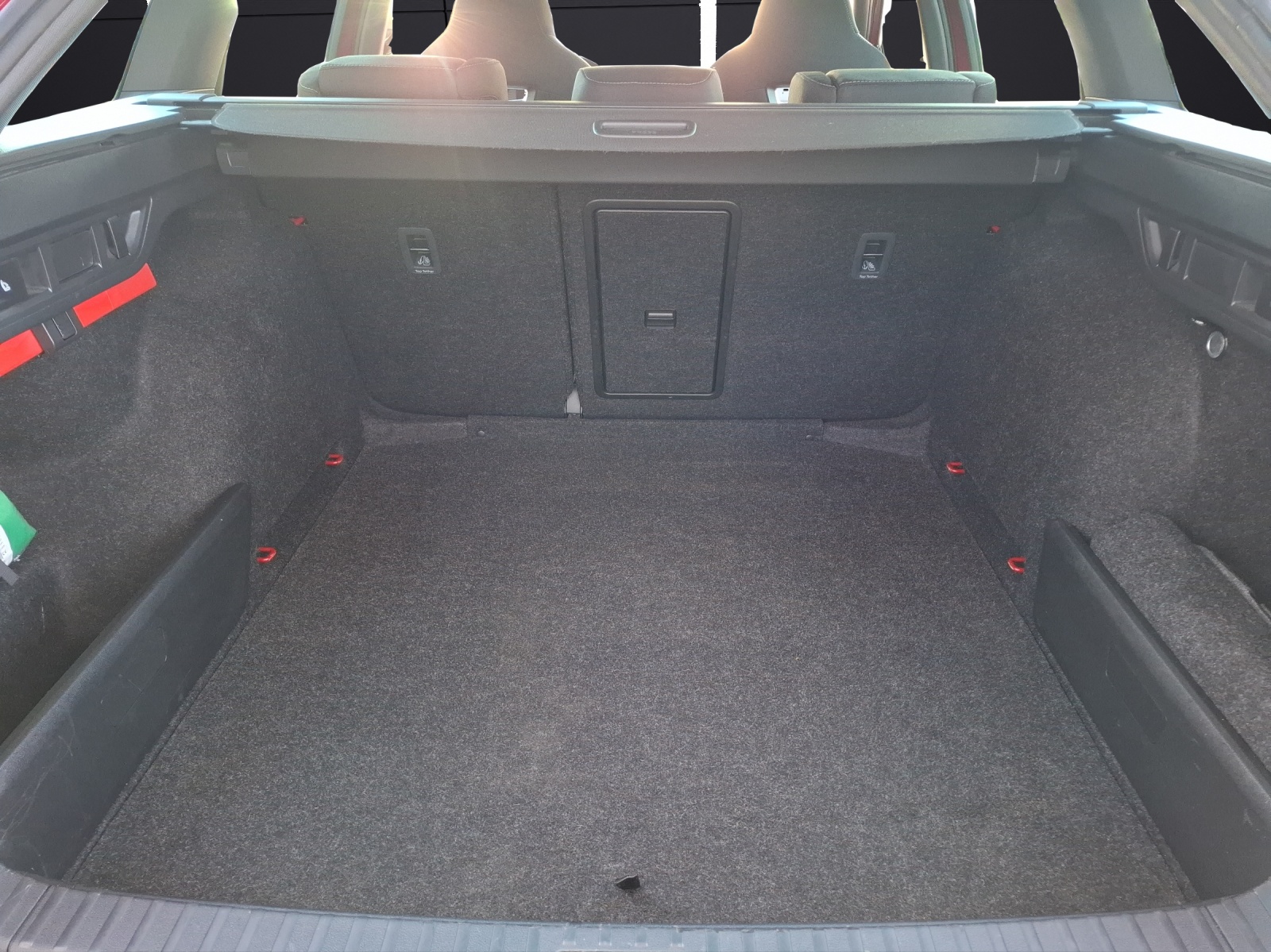 Fahrzeugabbildung SKODA Octavia Combi TDI Sportline DSG LED Navi VC PDC SH 18
