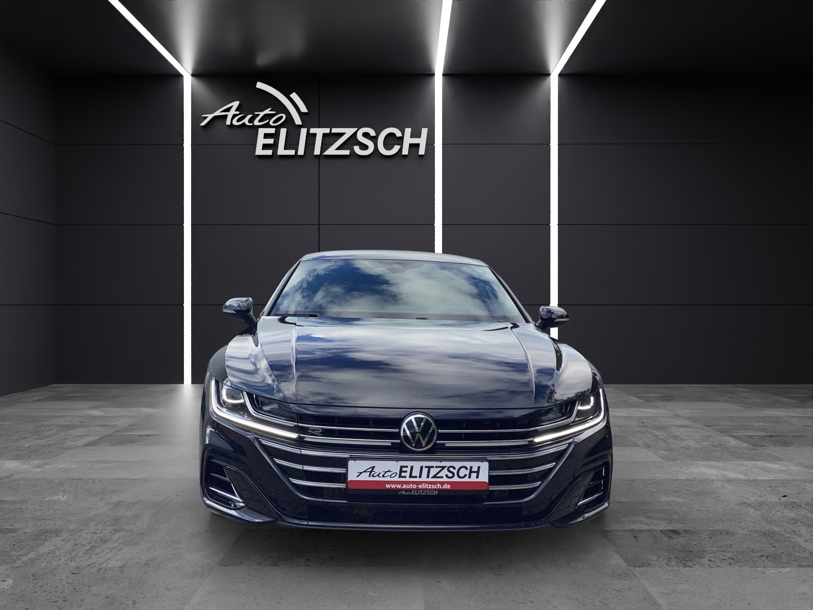 Fahrzeugabbildung Volkswagen Arteon Shooting Brake R-Line 4M IQ.Light Navi ACC STHZ AHK 4xSHZ