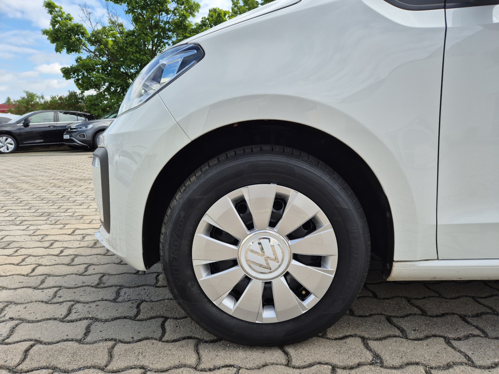 Fahrzeugabbildung Volkswagen up! 1.0 Klima DAB GRA RFK SH LM