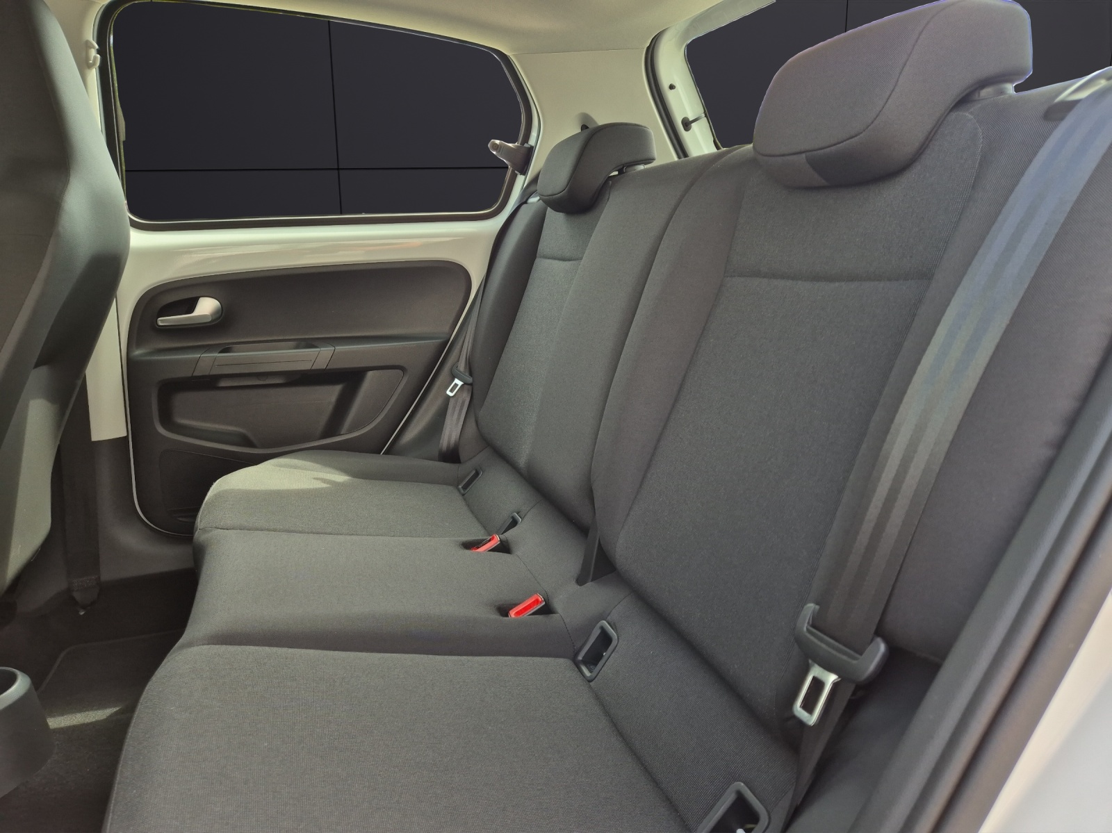 Fahrzeugabbildung Volkswagen up! 1.0 Klima DAB GRA RFK SH LM