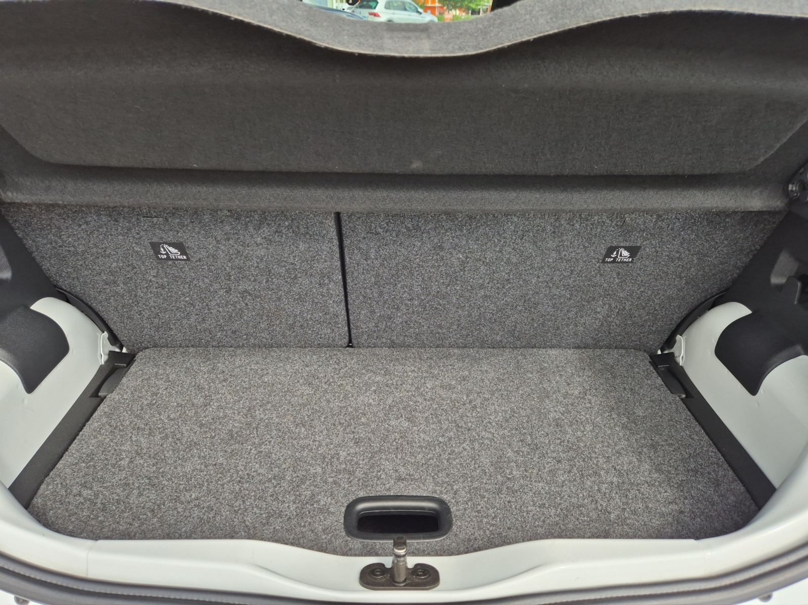 Fahrzeugabbildung Volkswagen up! 1.0 Klima DAB GRA RFK SH LM