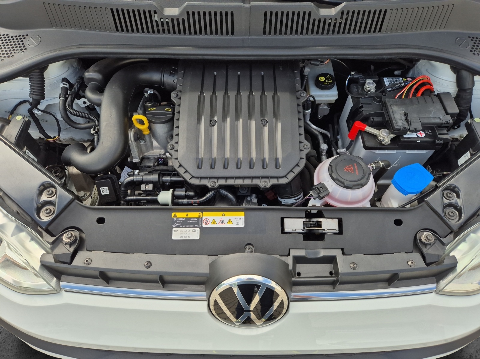Fahrzeugabbildung Volkswagen up! 1.0 Klima DAB GRA RFK SH LM