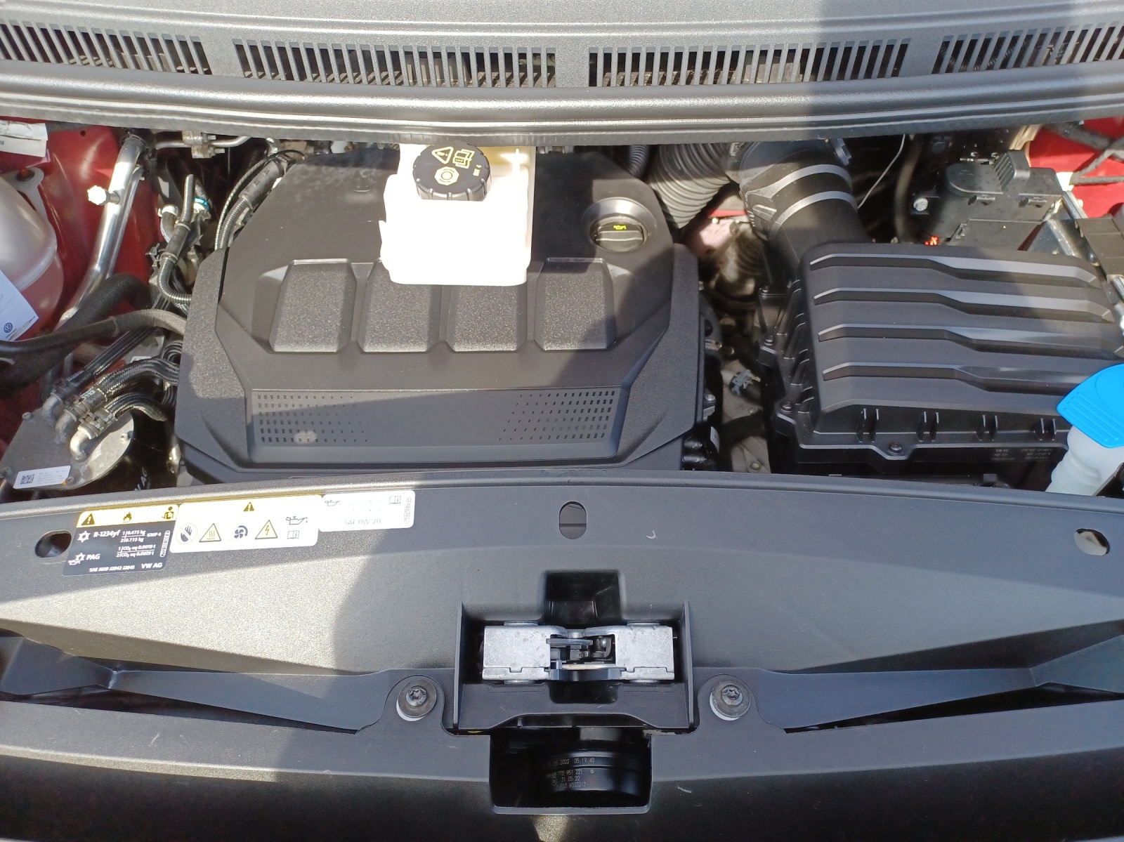 Fahrzeugabbildung Volkswagen T7 Multivan TDI DSG LED Navi AID RFK SH LM