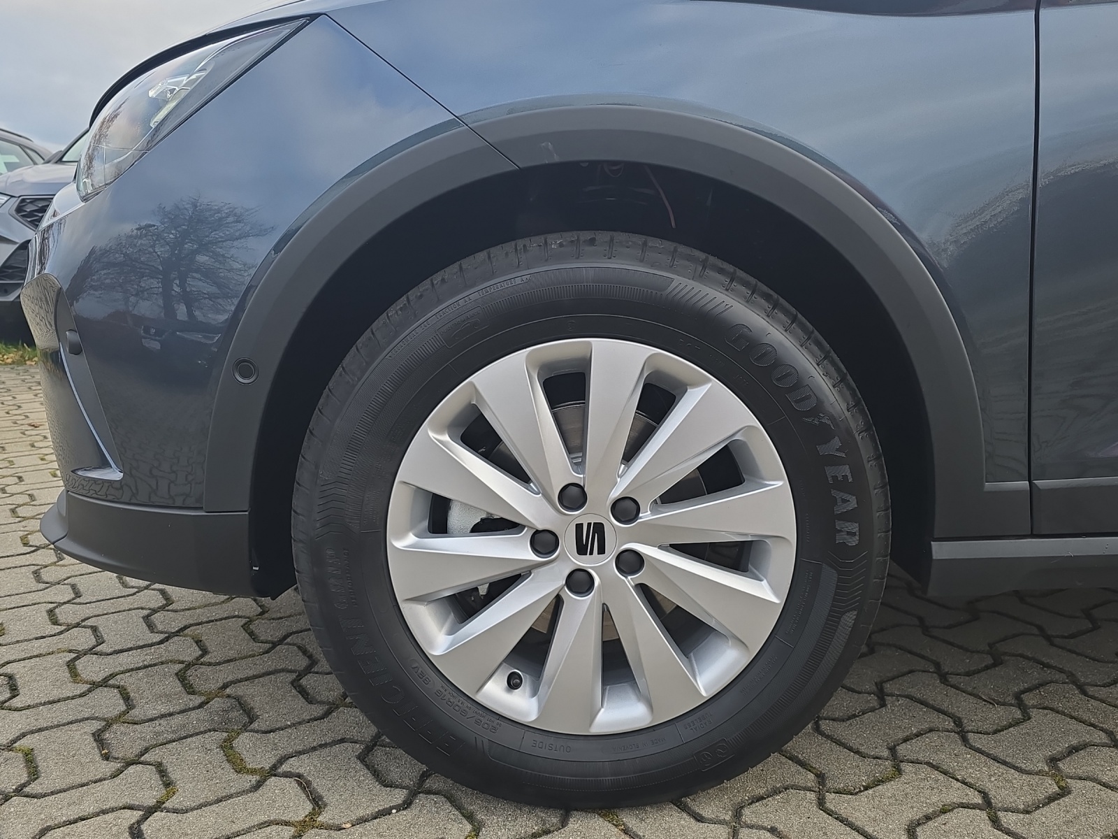 Fahrzeugabbildung SEAT Arona Road Edition 1.0 TSI LED KAMERA NAVI