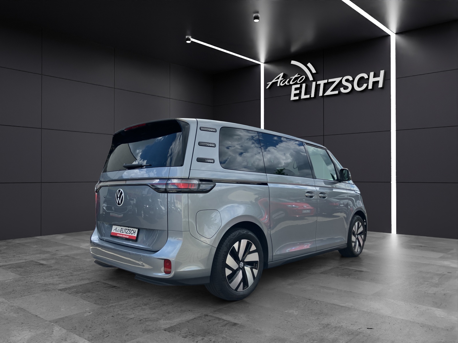Fahrzeugabbildung Volkswagen ID.Buzz Pro Matrix AHK Navi ACC