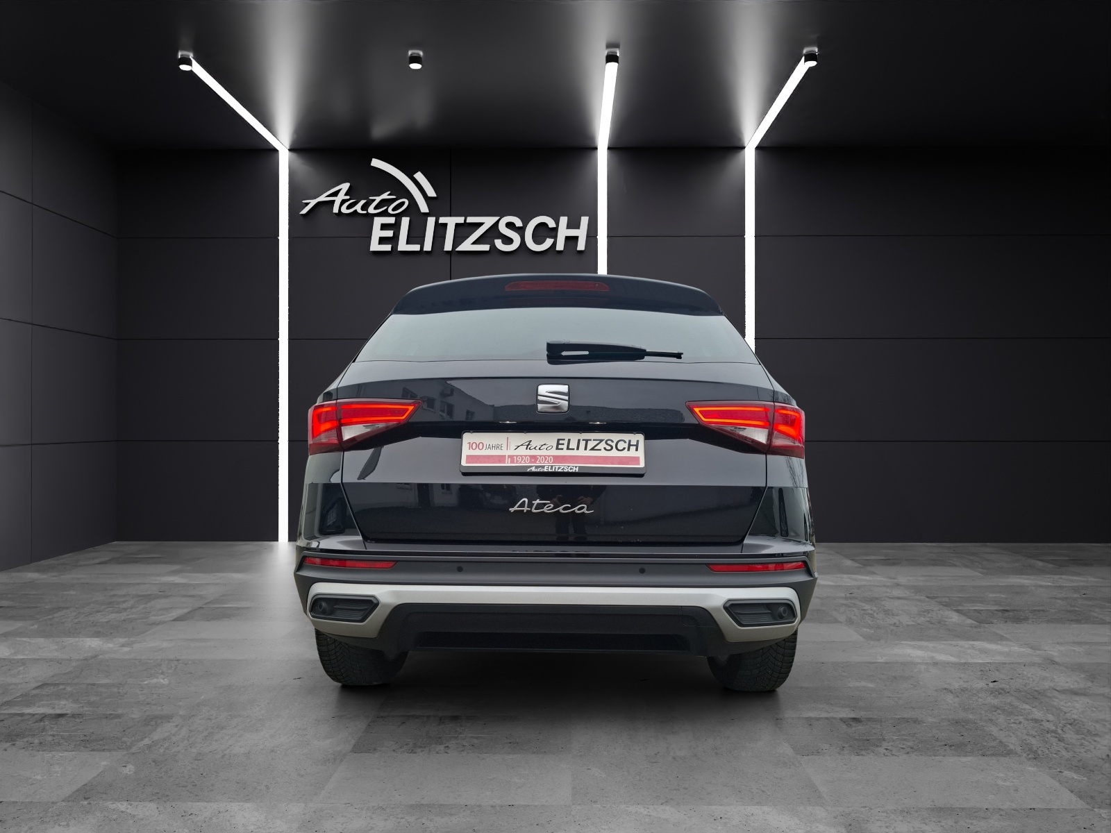 Fahrzeugabbildung SEAT Ateca TSI Style DSG LED Navi AID ACC Park-Assist Beats SH