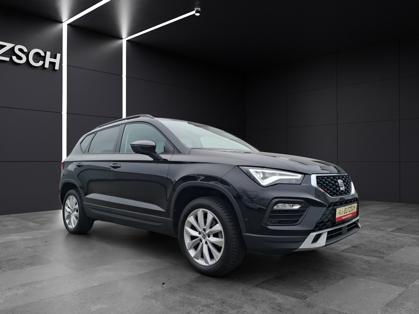 Fahrzeugabbildung SEAT Ateca TSI Style DSG LED Navi AID ACC Park-Assist Beats SH