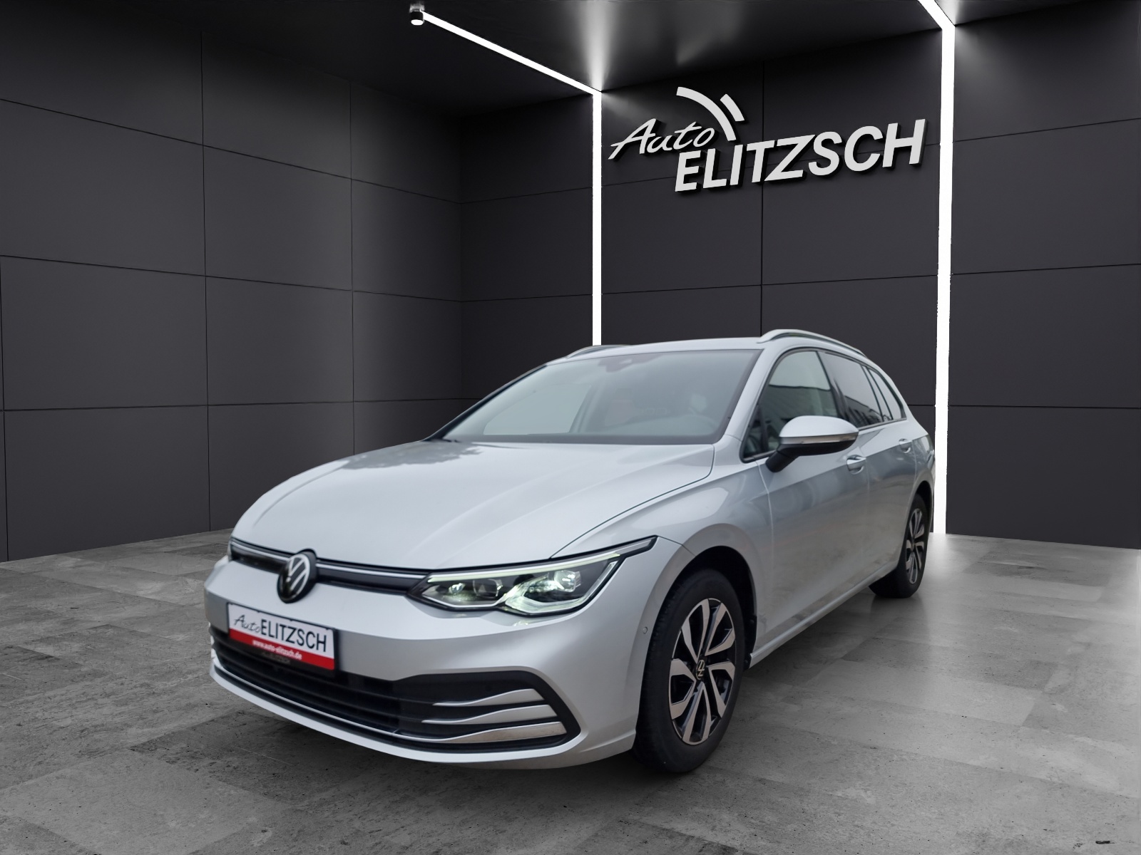 Fahrzeugabbildung Volkswagen Golf VIII Variant TDI Active DSG LEDplus AHK Navi AID ACC RFK SH