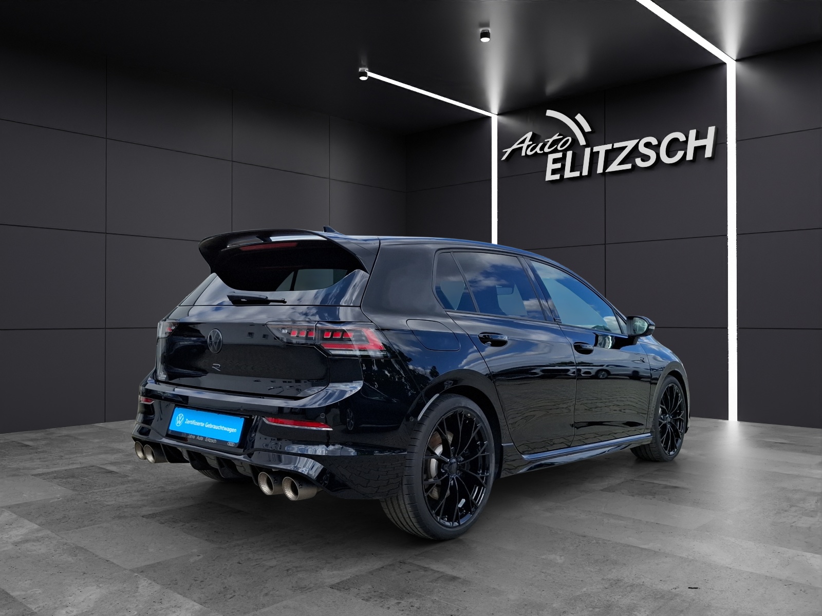 Fahrzeugabbildung Volkswagen Golf VIII R Performance Black-Edition Matrix Harman Leder