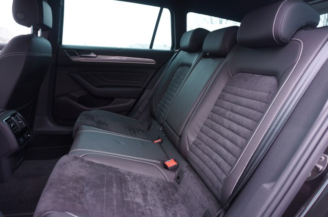 Fahrzeugabbildung Volkswagen Passat Variant GTE Standhzg Matrix AHK Leder ACC Kamera