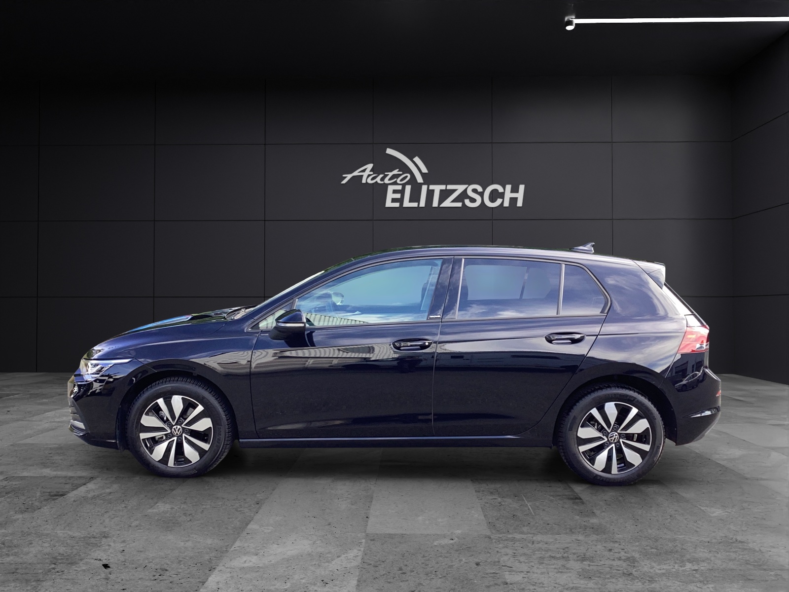 Fahrzeugabbildung Volkswagen Golf VIII Life TDI DSG LED ACC AHK RFK SHZ AID NAVI