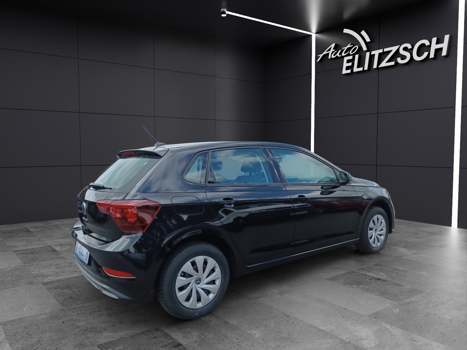 Fahrzeugabbildung Volkswagen Polo 1.0l Life DSG Light Assist Ganzjahresreifen