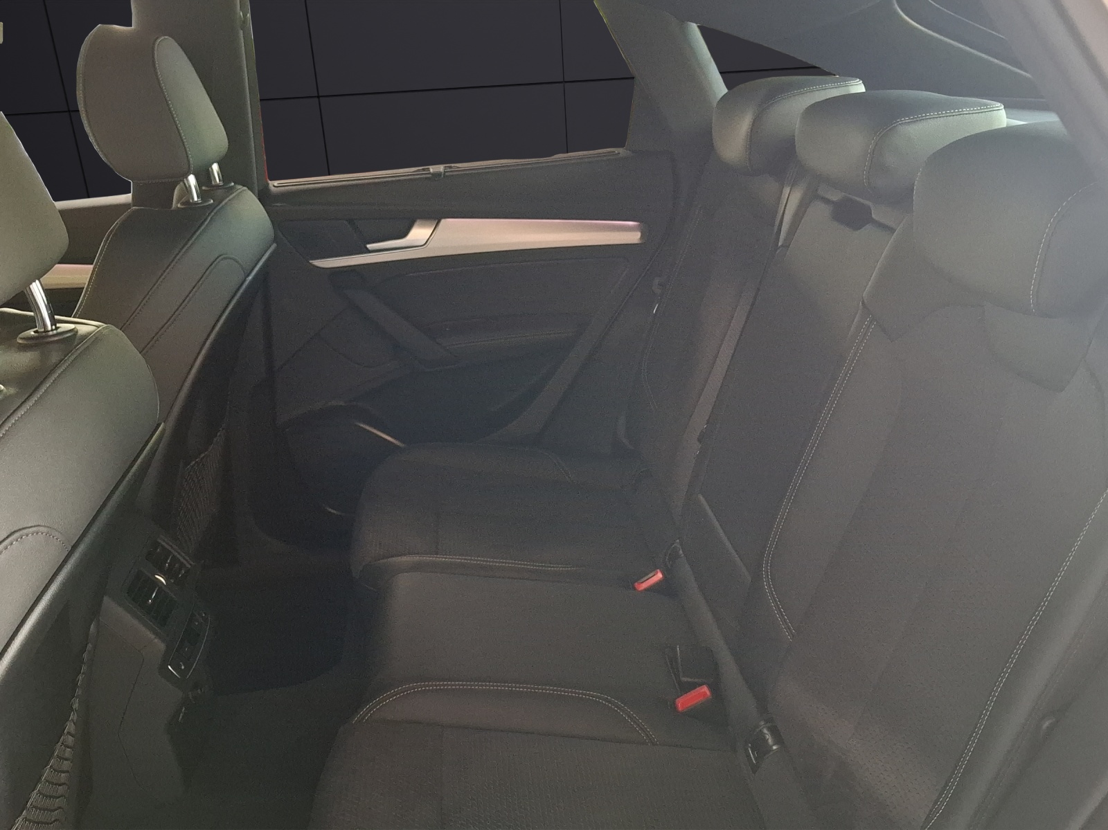 Fahrzeugabbildung Audi Q5 Sportback 40 TDI quattro S-line S-tronic Matrix AHK Navi AVC RFK SH 20