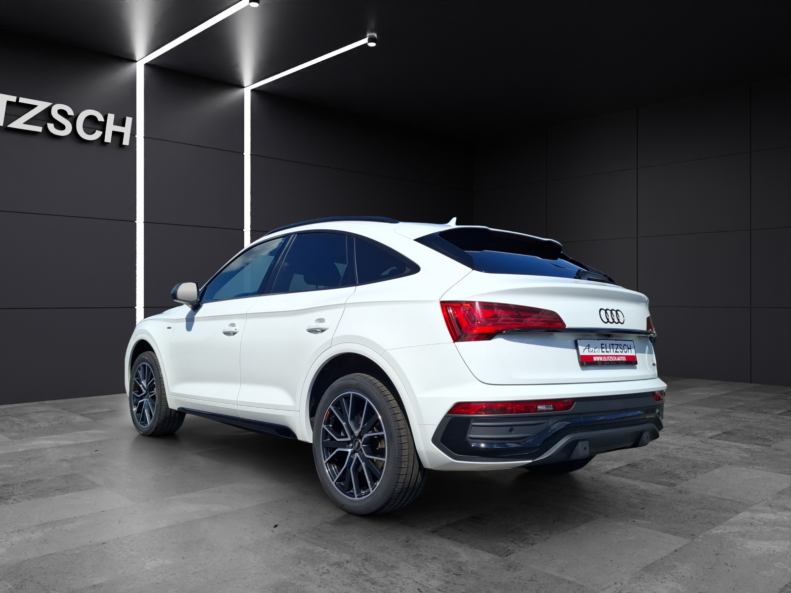 Fahrzeugabbildung Audi Q5 Sportback 40 TDI quattro S-line S-tronic Matrix AHK Navi AVC RFK SH 20