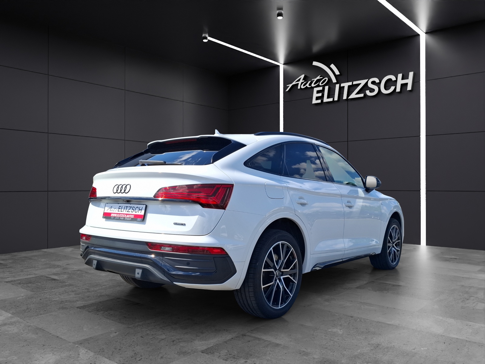 Fahrzeugabbildung Audi Q5 Sportback 40 TDI quattro S-line S-tronic Matrix AHK Navi AVC RFK SH 20