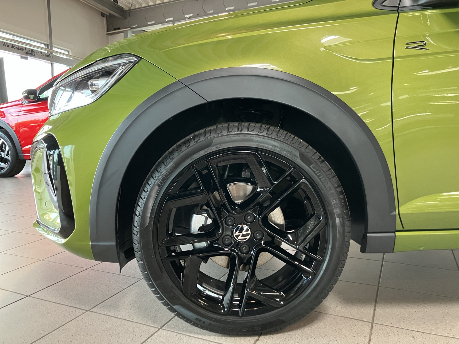 Fahrzeugabbildung Volkswagen Taigo 1,0 l TSI R-Line Black-Style RearView