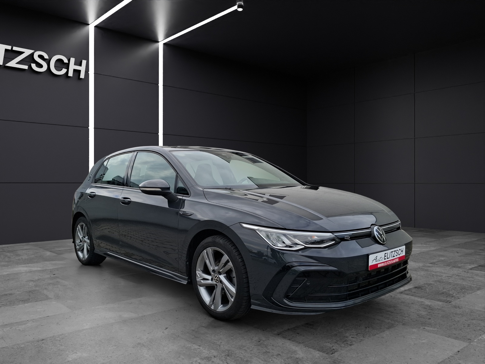 Fahrzeugabbildung Volkswagen Golf VIII TDI R-Line DSG LED Navi AID ACC PDC SHZ