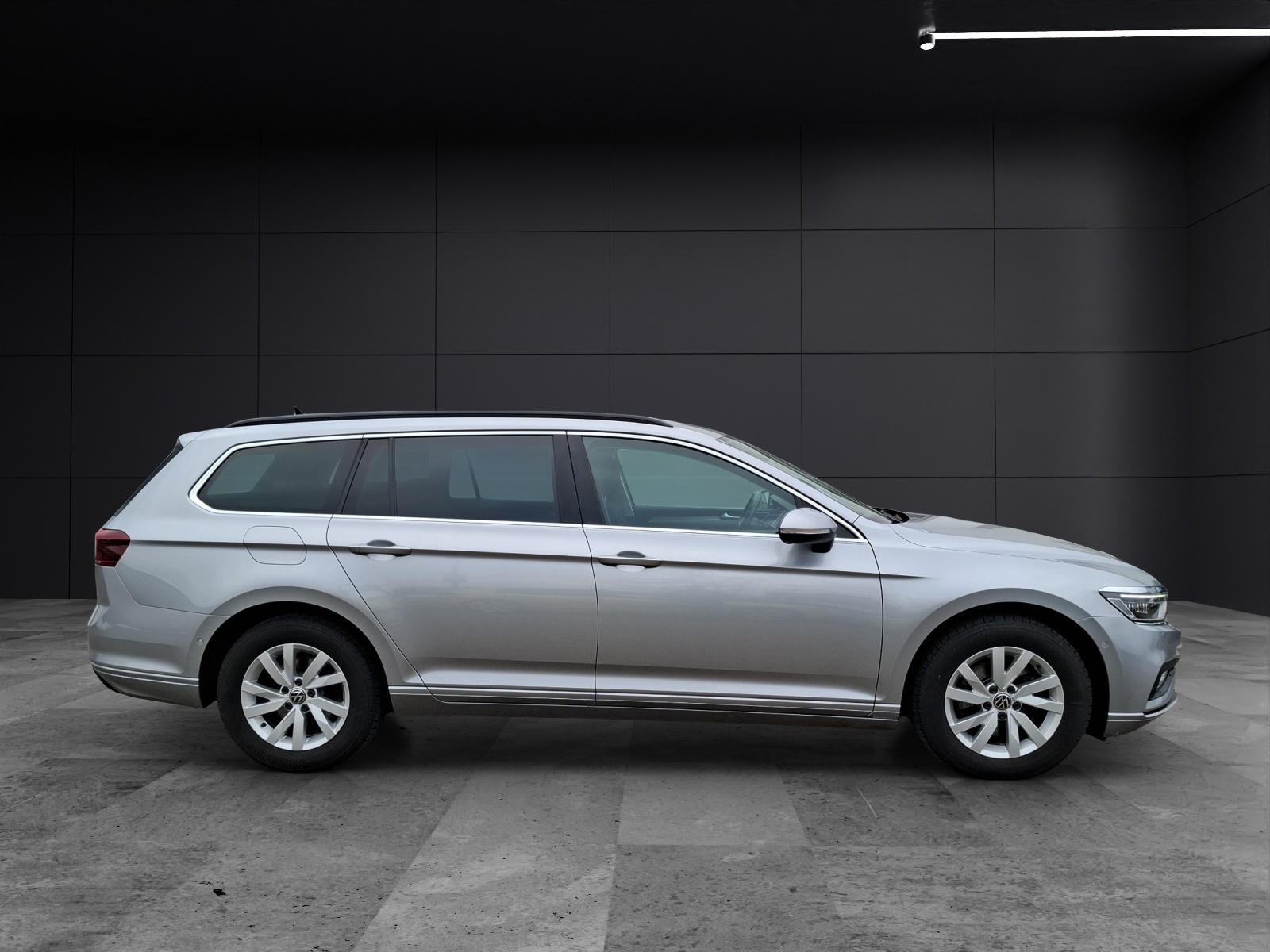 Fahrzeugabbildung Volkswagen Passat Variant TDI Business Matrix Navi ACC RFK SH