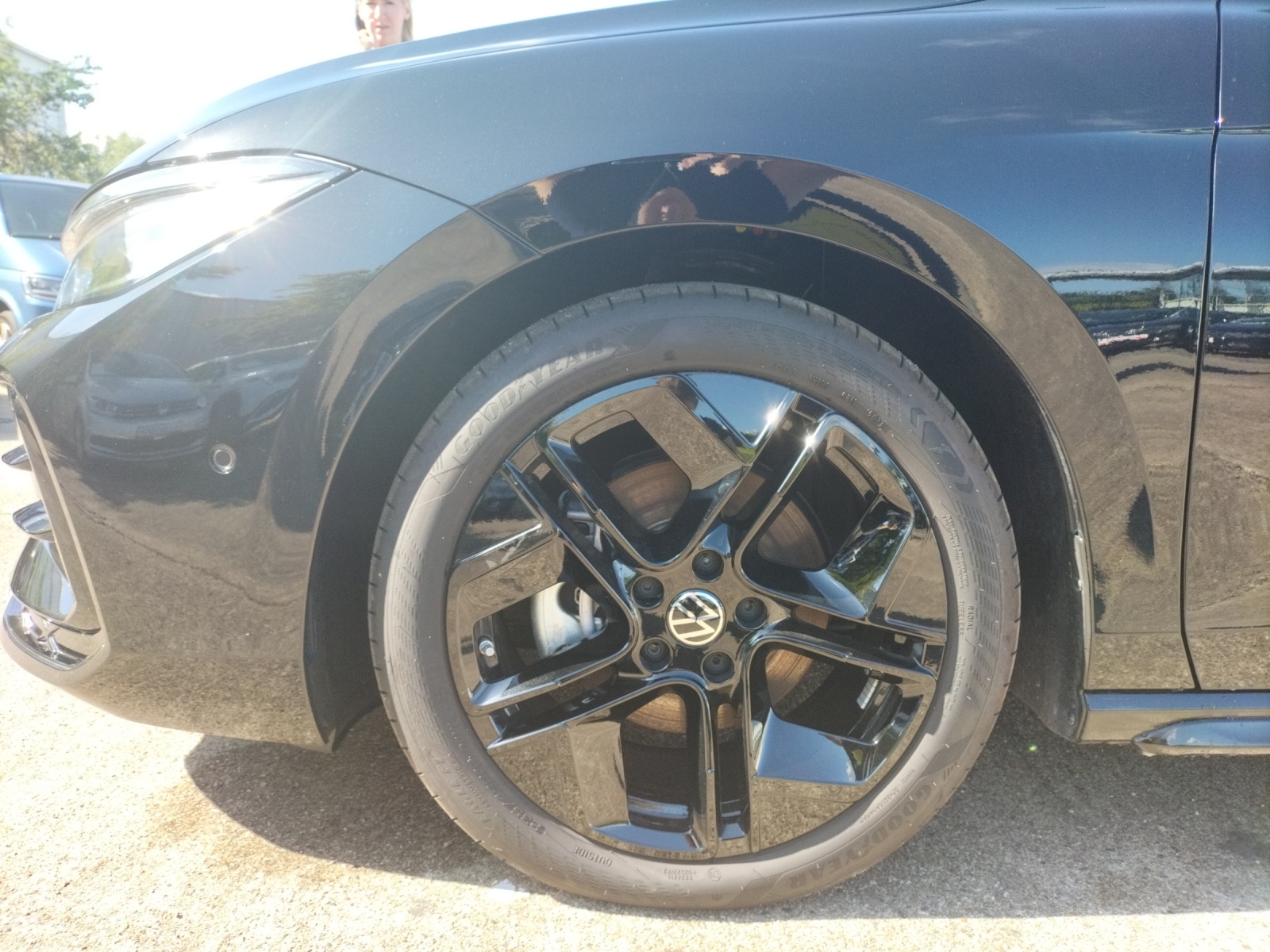 Fahrzeugabbildung Volkswagen Passat TDI DSG R-Line Black Style MATRIX ACC DCC AHK HUD AID NAVI