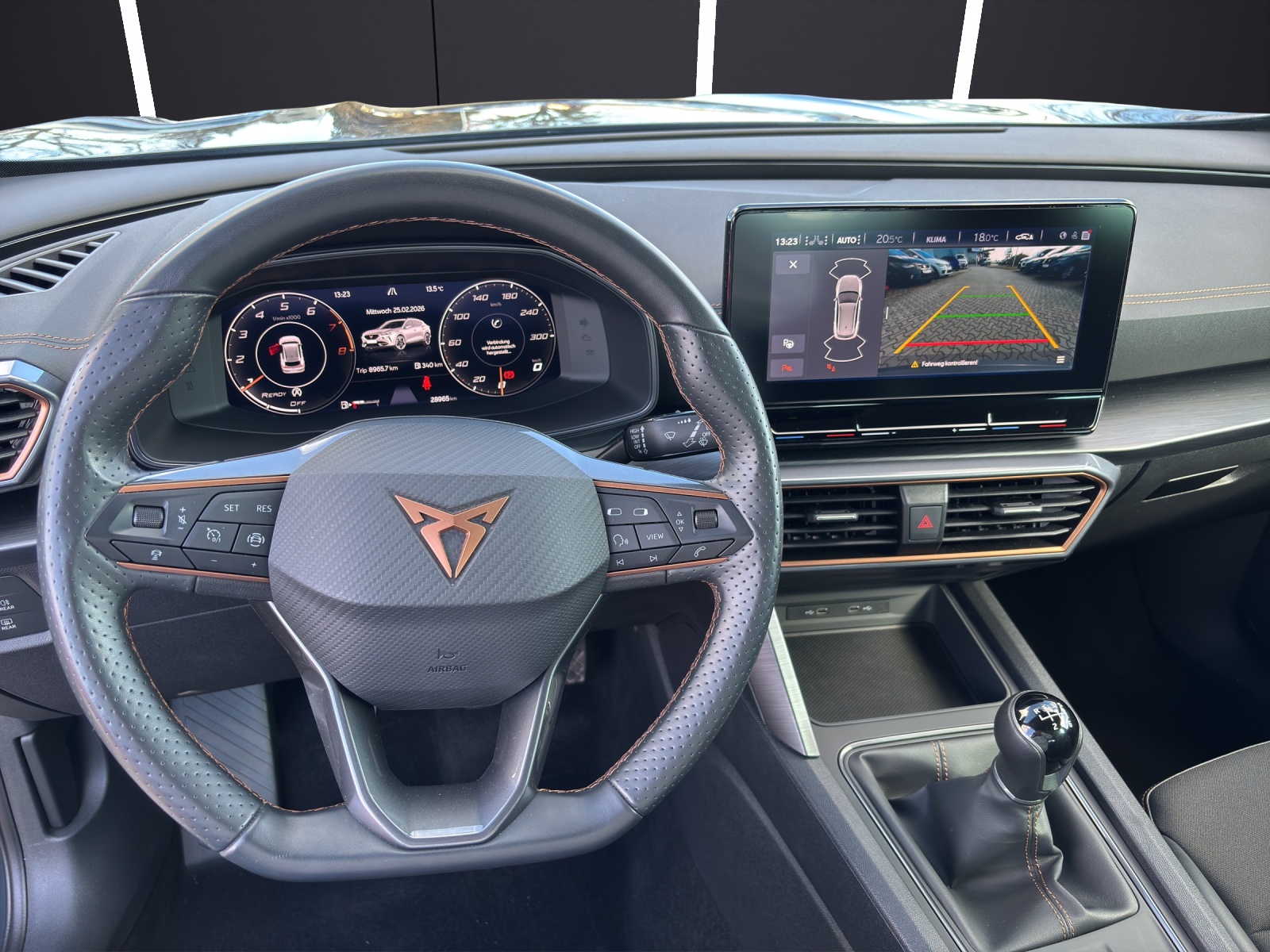 Fahrzeugabbildung CUPRA Formentor 1.5 TSI Matrix Navi ACC VC RFK SHZ