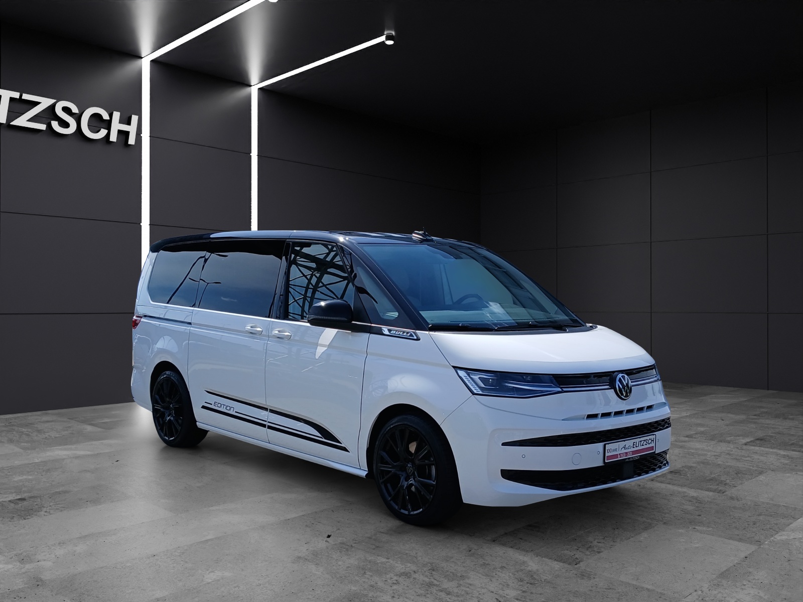 Fahrzeugabbildung Volkswagen T7 Multivan TDI Edition DSG lang Matrix AHK CarPlay AID RFK Harmann SH