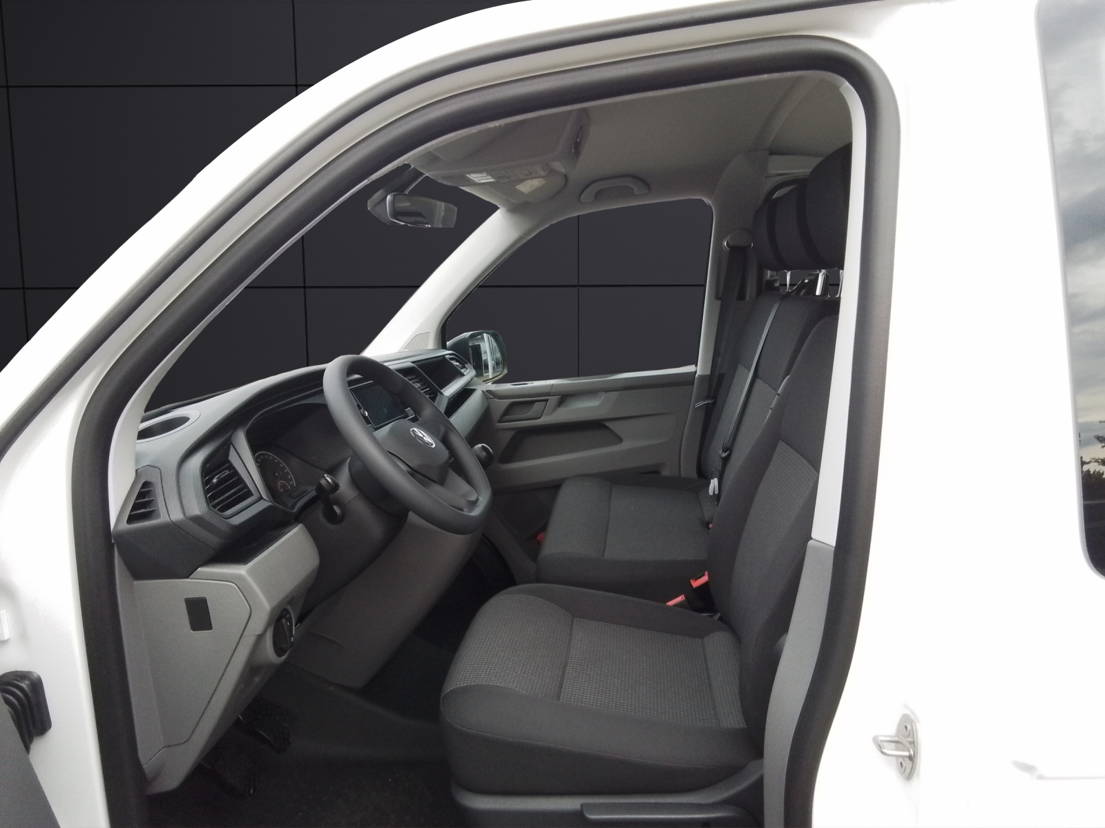 Fahrzeugabbildung Volkswagen T6 Kombi T6.1 TDI 9- Sitzer LR AHK KLIMA PDC