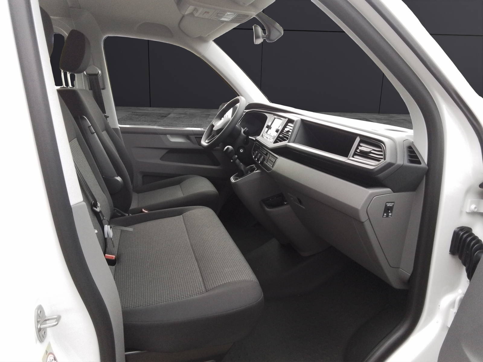 Fahrzeugabbildung Volkswagen T6 Kombi T6.1 TDI 9- Sitzer LR AHK KLIMA PDC