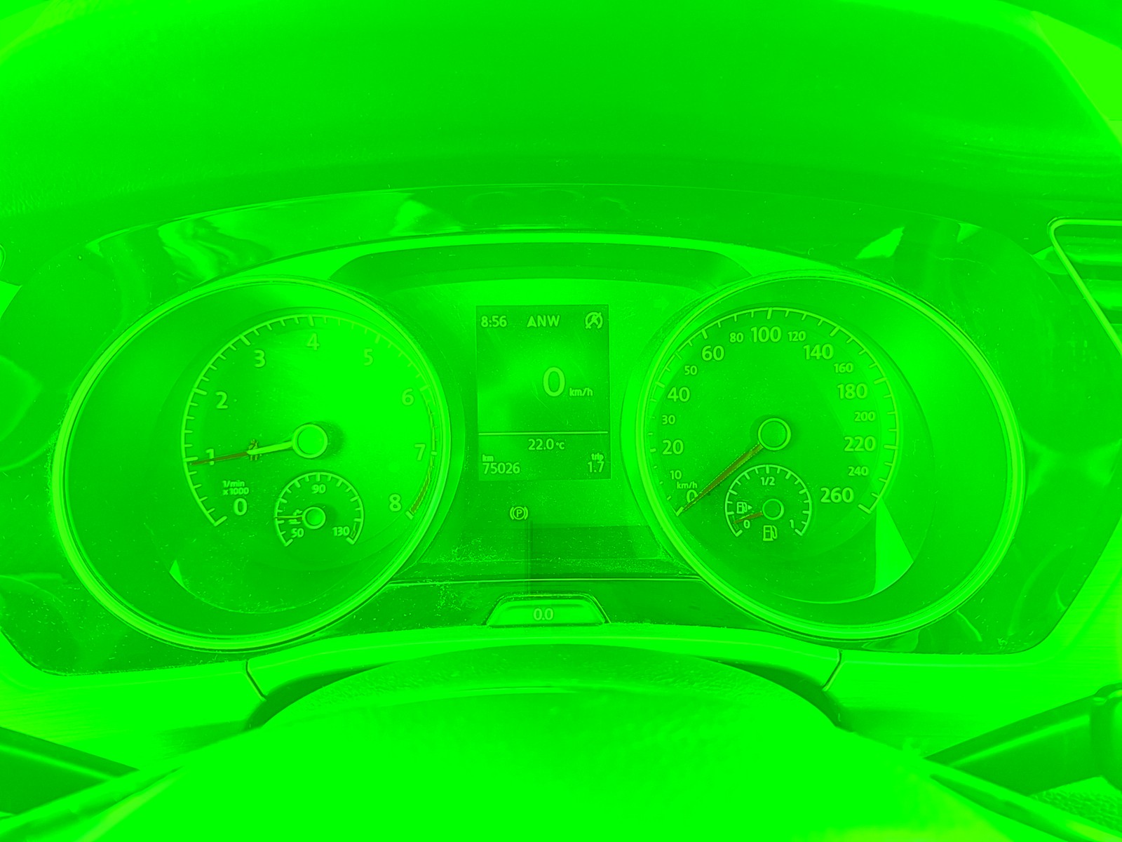Fahrzeugabbildung Volkswagen Touran TSI Comfortline LED AHK Navi ACC RFK SH