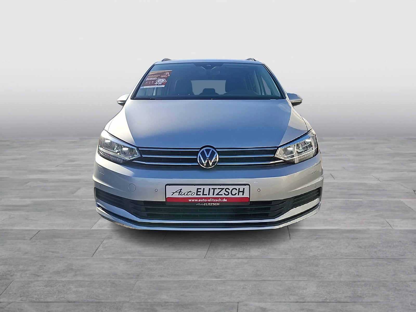 Fahrzeugabbildung Volkswagen Touran TSI Comfortline LED AHK Navi ACC RFK SH