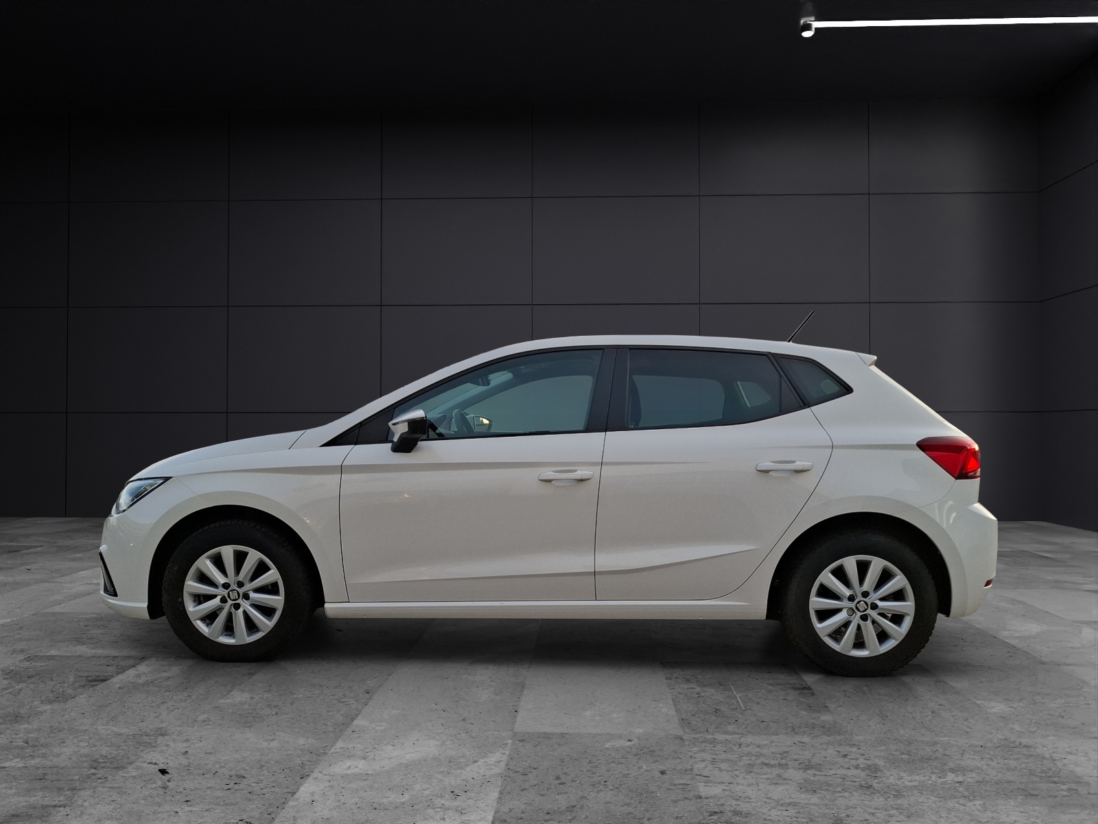 Fahrzeugabbildung SEAT Ibiza TSI Style Beats DSG LED AID ACC RFK SH APP LM