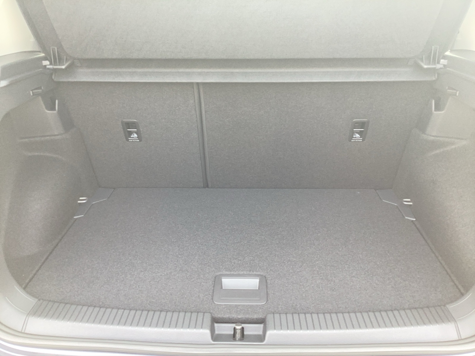 Fahrzeugabbildung Volkswagen T-Cross Life TSI LED NAVI AppConnect