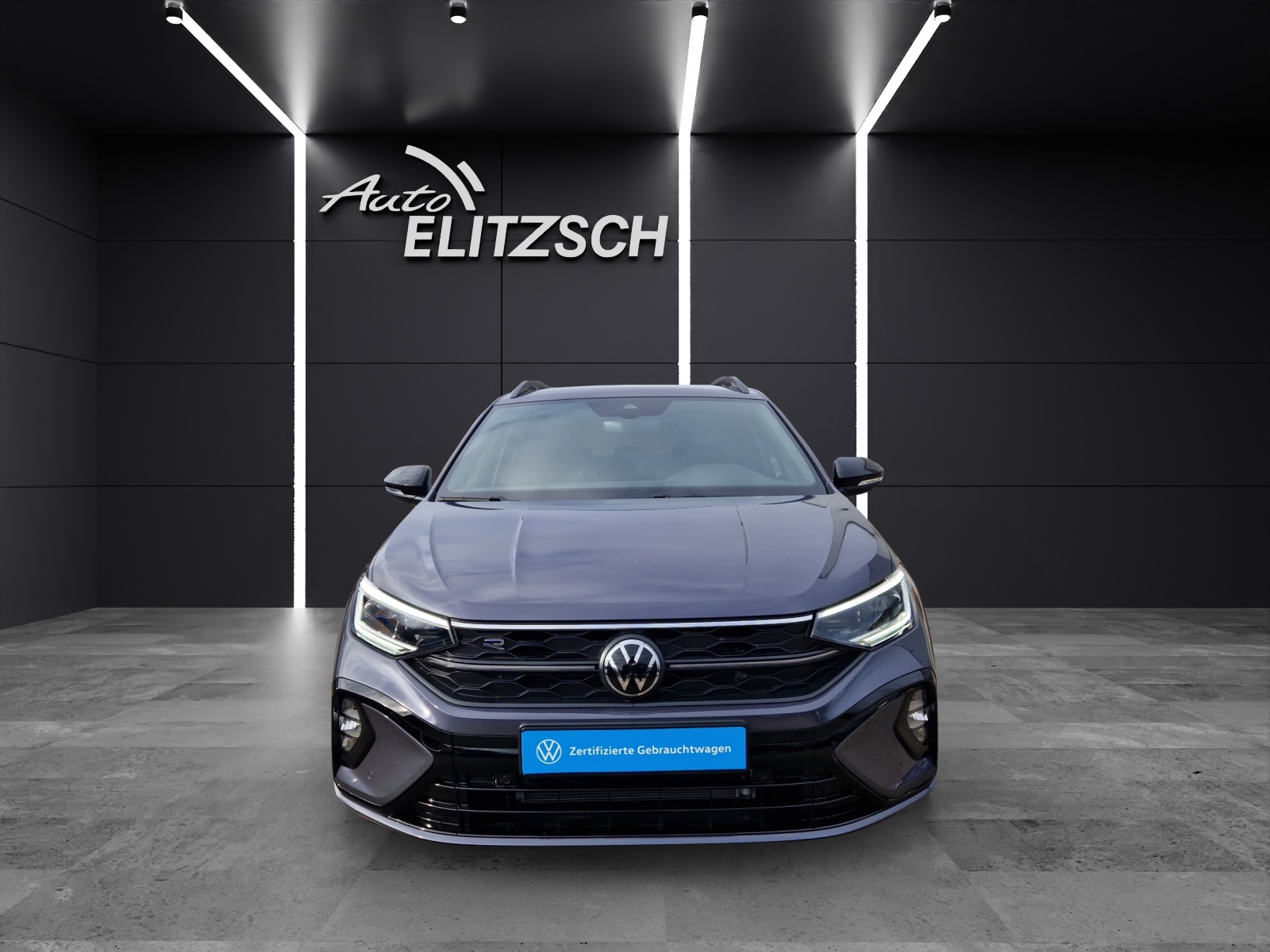 Fahrzeugabbildung Volkswagen Taigo R-Line black TSI DSG MATRIX ACC 18
