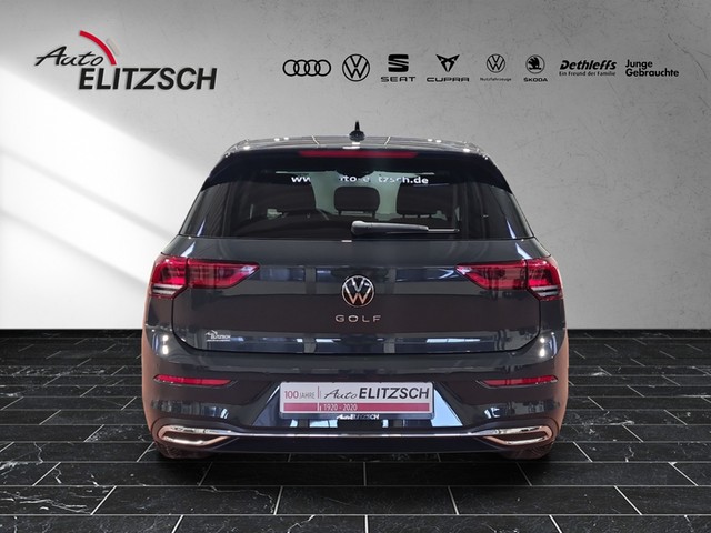 Fahrzeugabbildung Volkswagen Golf VIII TSI Move LED AID RFK SH LM
