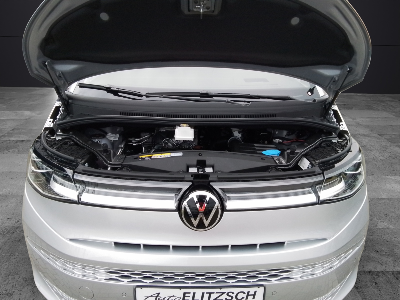 Fahrzeugabbildung Volkswagen T7 California Ocean 7-DSG ACC RFK NAVI STANDH. DCC