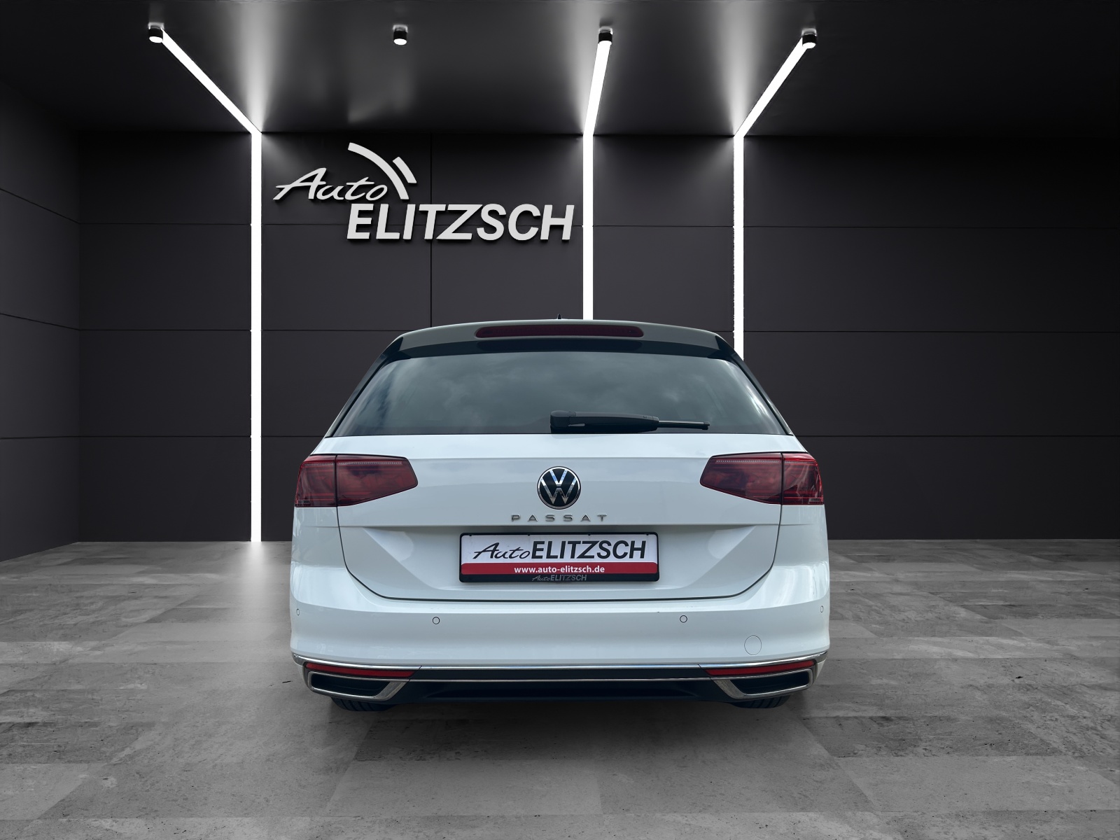 Fahrzeugabbildung Volkswagen Passat Variant Elegance TDI DSG IQ.Light ACC AHK STH SH RearView AppConnect Navi