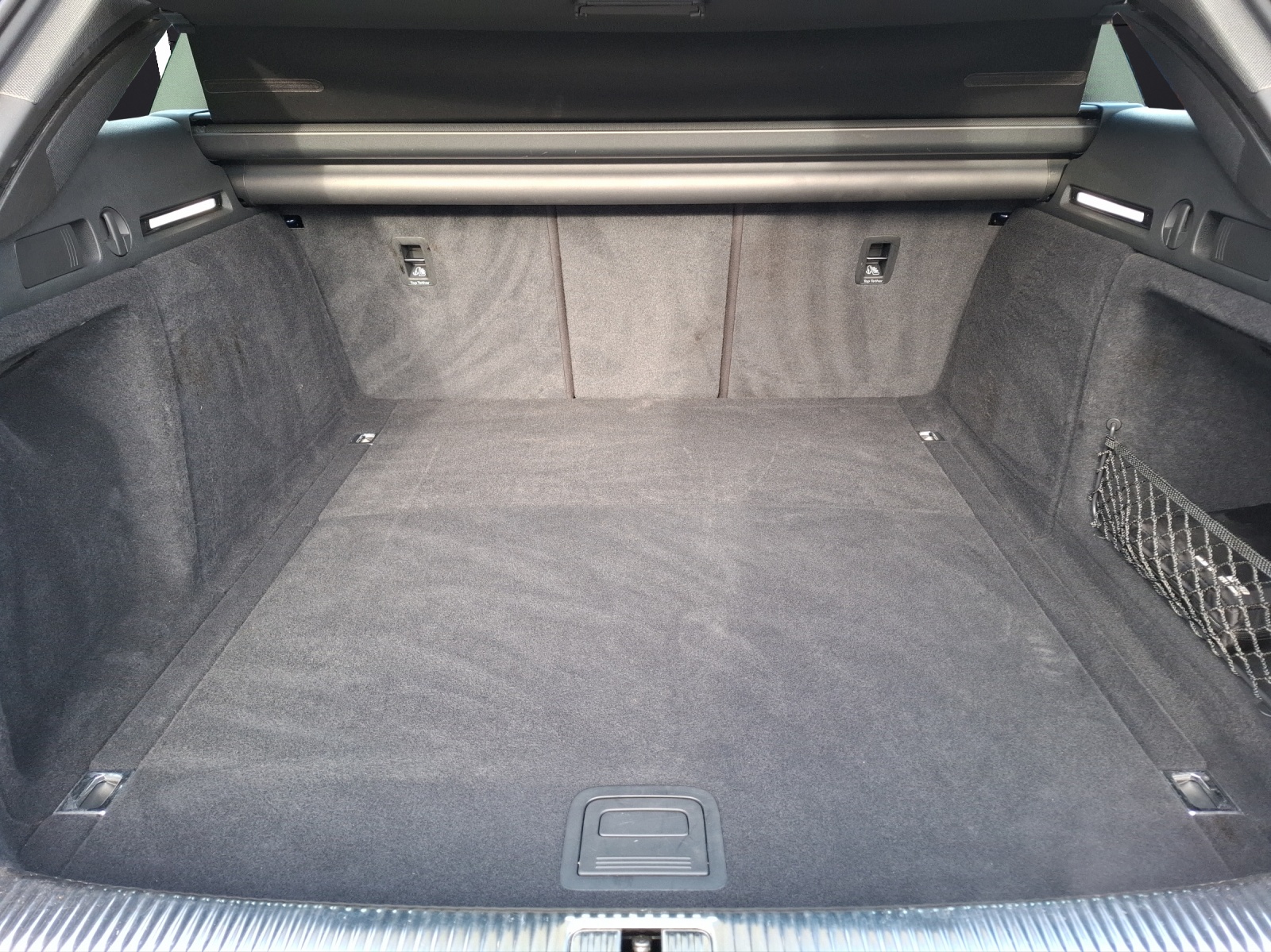 Fahrzeugabbildung Audi A4 Avant 40 TDI advanced quattro S-tronic LED AHK Navi ACC RFK SH