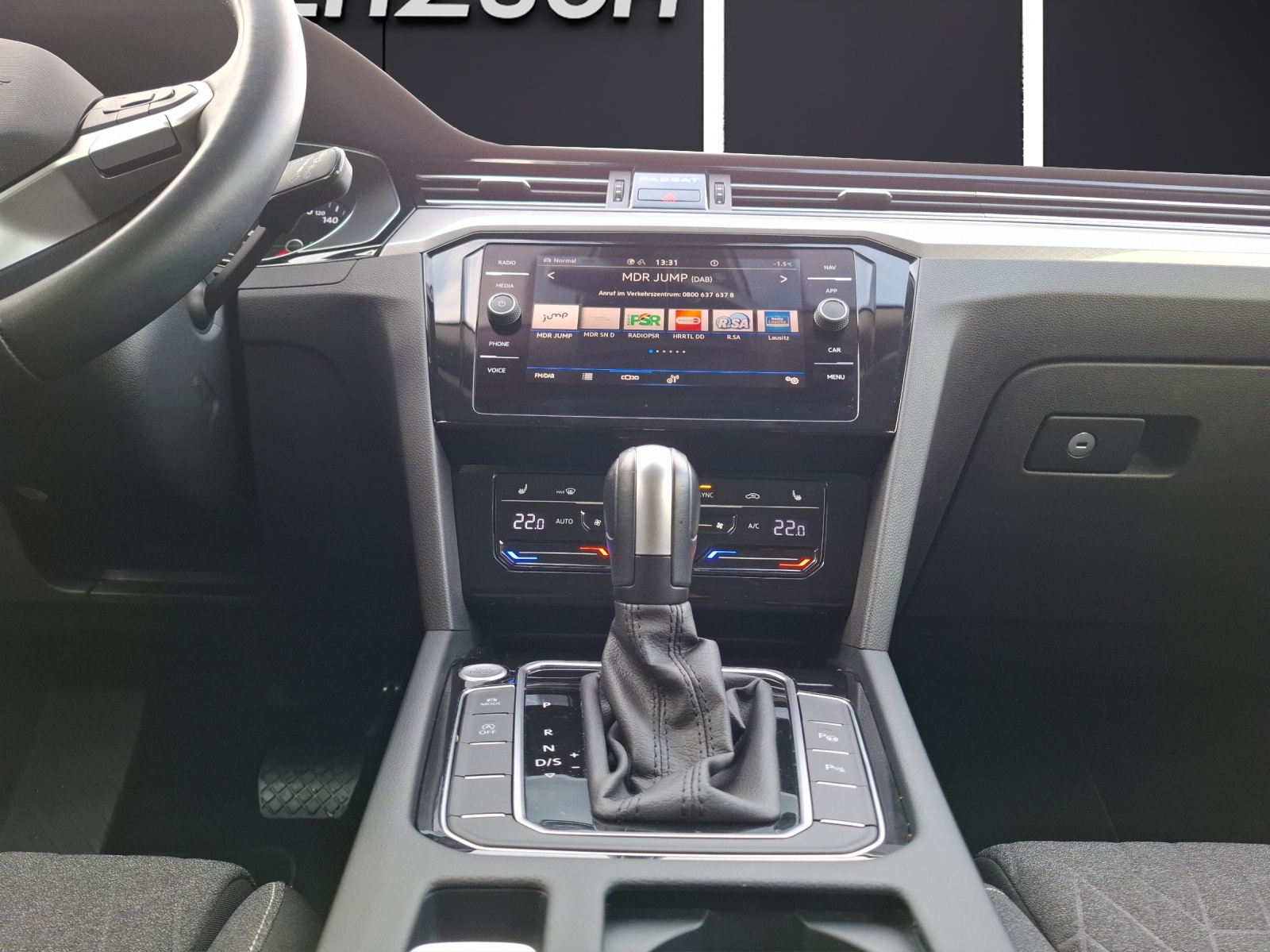 Fahrzeugabbildung Volkswagen Passat Variant TSI Business DSG Matrix Navi ACC RFK SH