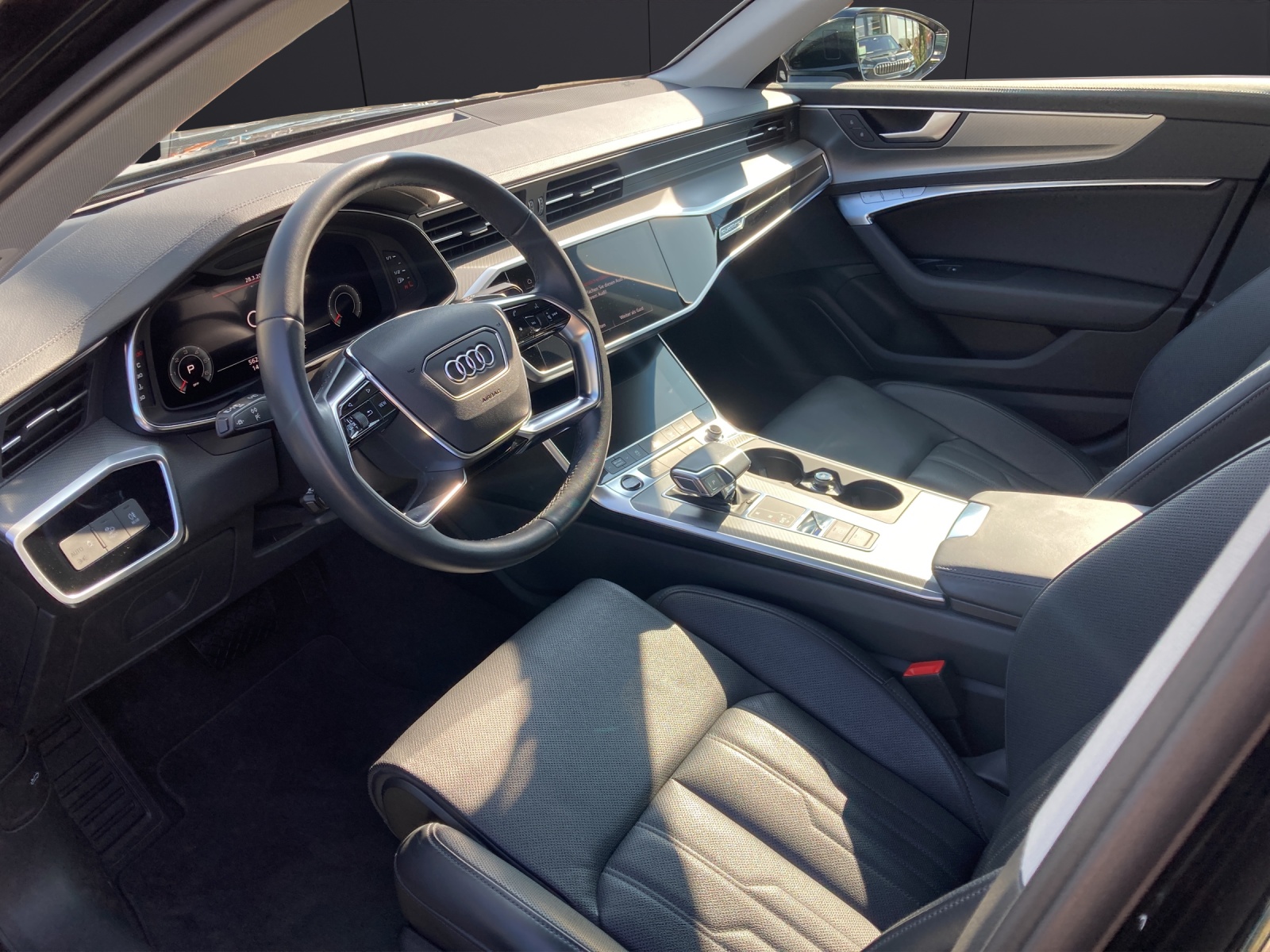 Fahrzeugabbildung Audi A6 Lim. 50 TDI quattro design Head up Matrix