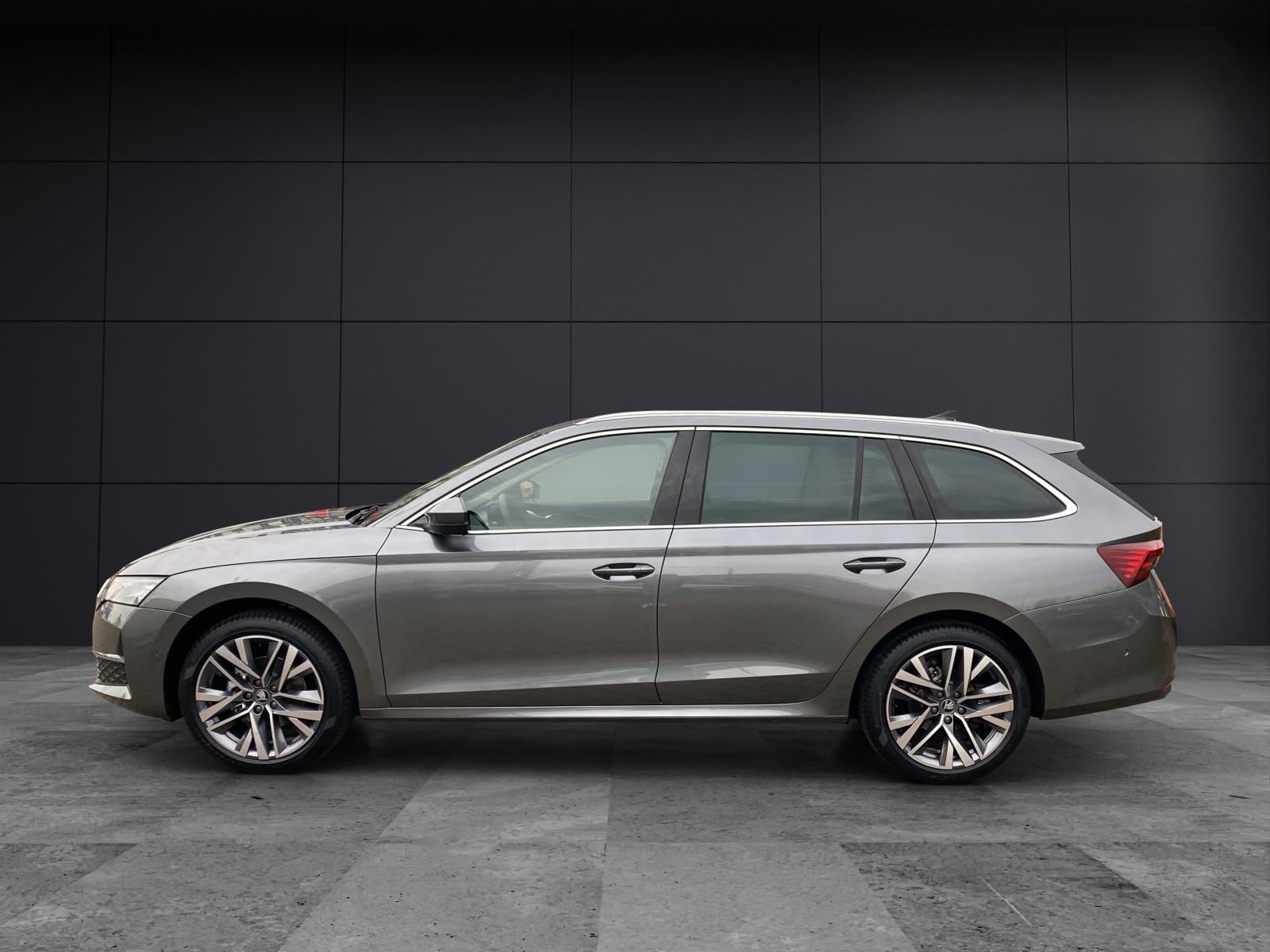 Fahrzeugabbildung SKODA Octavia Combi 2.0 TDI DSG TOUR LED Scheinw., Digital Cockpit, SmartLink