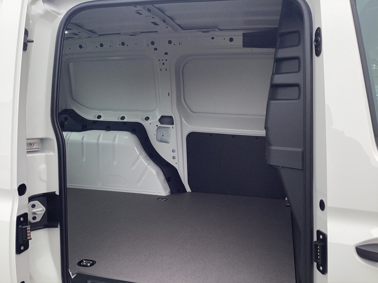Fahrzeugabbildung Volkswagen Caddy Cargo TDI Maxi 75 kW AHK, SITZH, TECHNIKPAKET