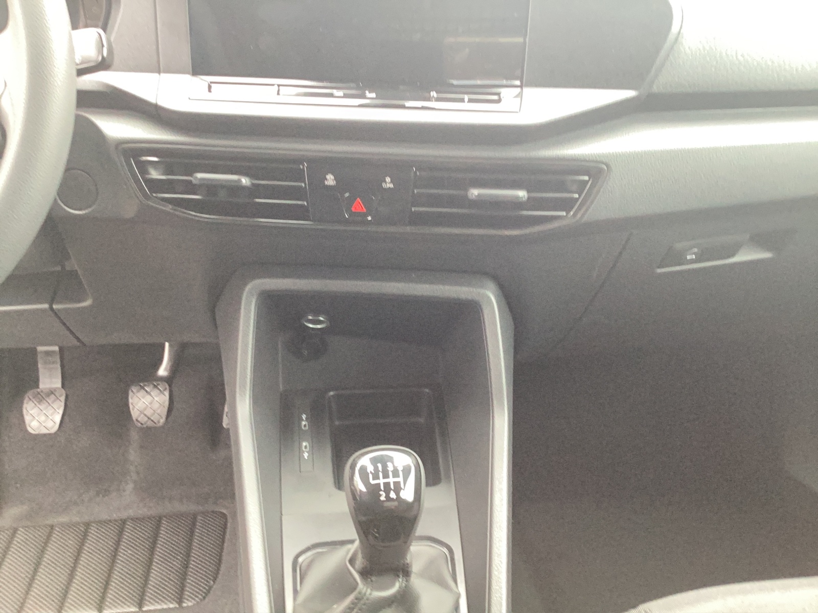 Fahrzeugabbildung Volkswagen Caddy Cargo TDI Maxi 75 kW AHK, SITZH, TECHNIKPAKET