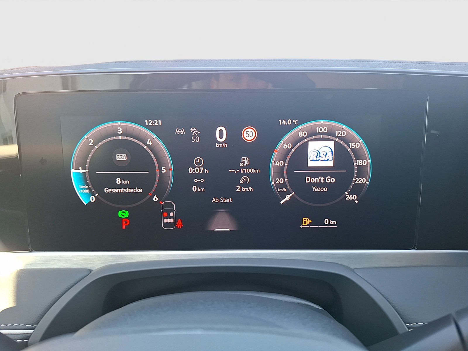 Fahrzeugabbildung Volkswagen Passat Variant TDI Elegance DSG Matrix AHK Navi HUD AID ACC RFK SH