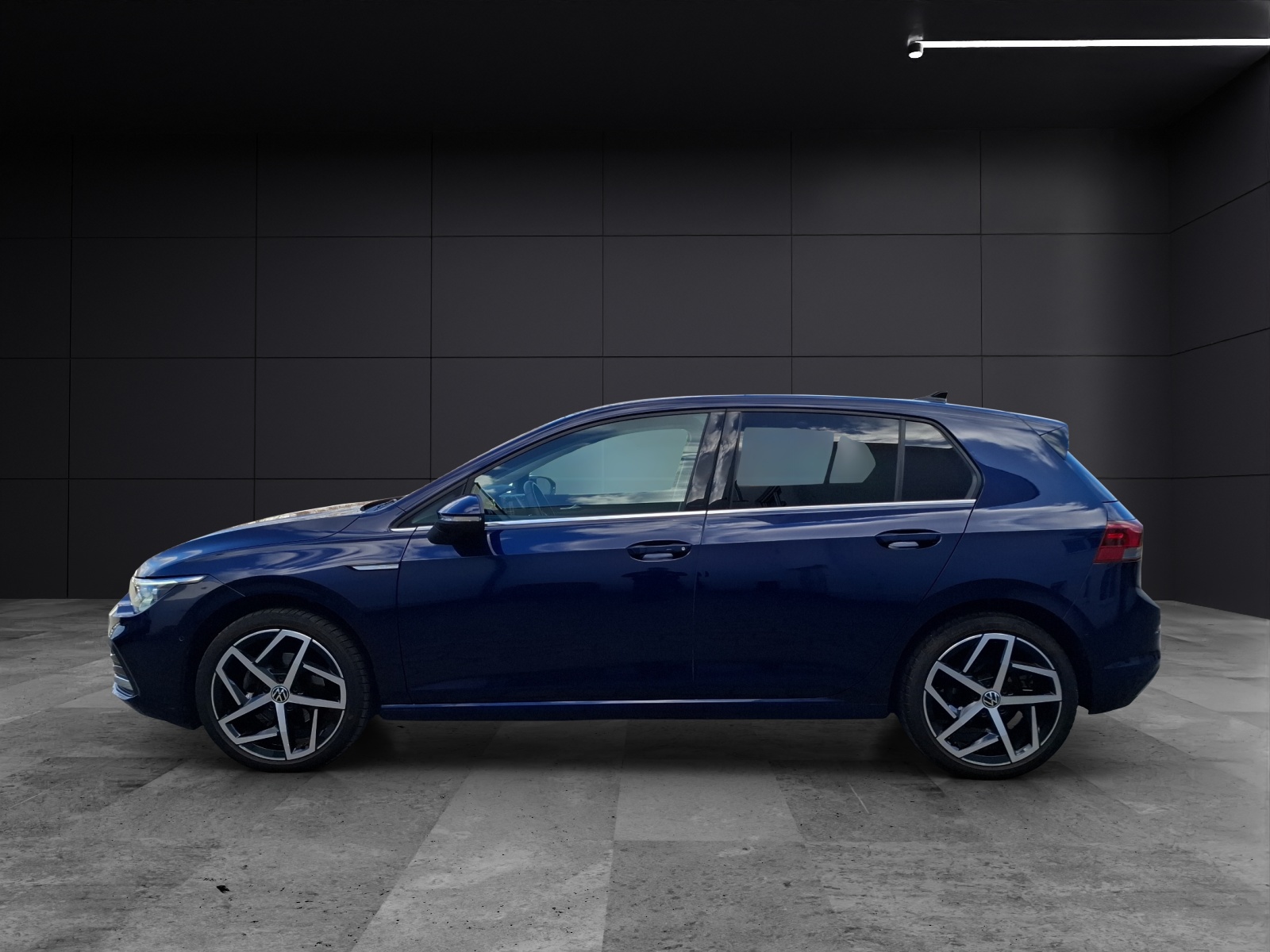 Fahrzeugabbildung Volkswagen Golf VIII TSI Style LEDplus Navi AID HUD ACC RFK SH 18